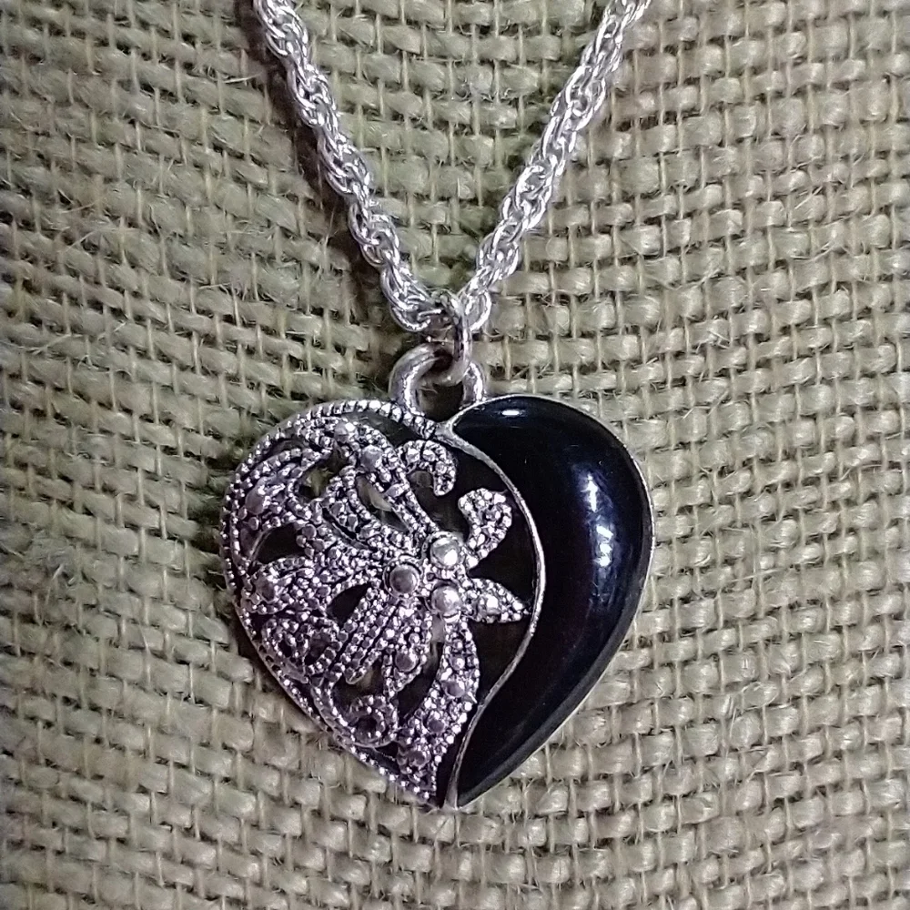 Silvertone black marcasite filigree heart rope chain necklace